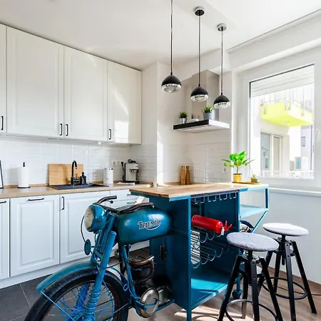 Stylish Oasis With Ac And Parking Apartment *