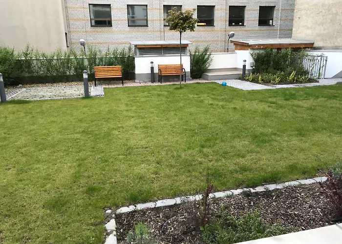 Stylish Oasis With Ac And Parking Budapest
