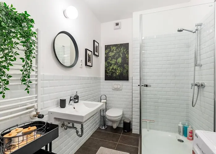 Stylish Oasis With Ac And Parking Apartment *