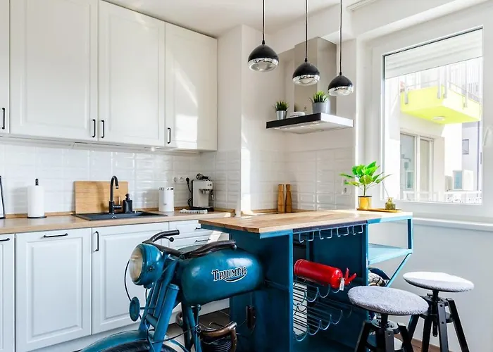 Stylish Oasis With Ac And Parking Apartment *
