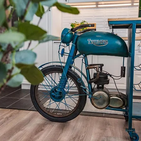 Appartamento Stylish Oasis With Ac And Parking Budapest