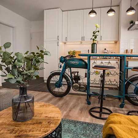 Stylish Oasis With Ac And Parking Appartamento Budapest